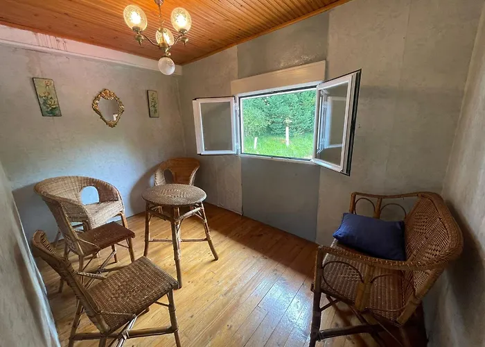 La Casina De Castiello *